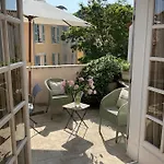 Elegant Flat Tropez With Terrace Saint-Tropez